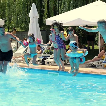 Racic Self-check In Hotel Voyvodinovo