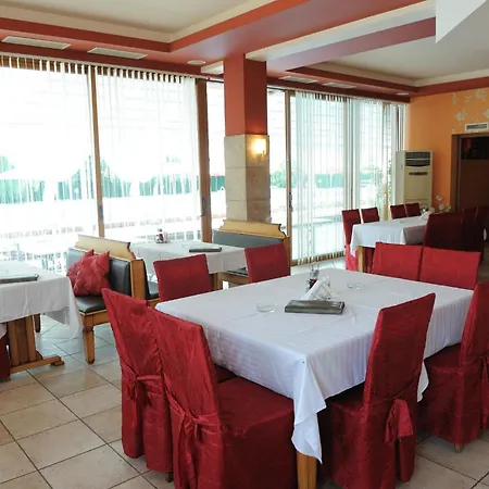 ホテル Racic Self-check In 2*