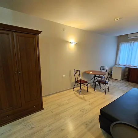 Racic Self-check In Hotel