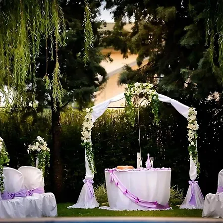 Hotel Racic Self-check In Voyvodinovo